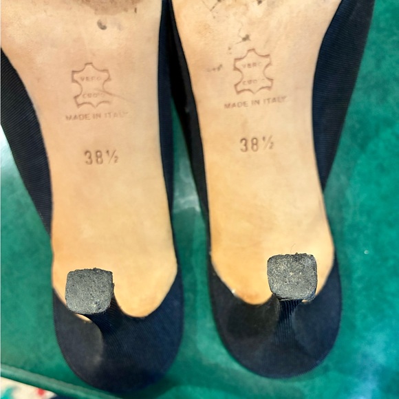 Manolo Blahnik Navy Feathered  Embroidered Women's Shoes - Picture 6 of 7